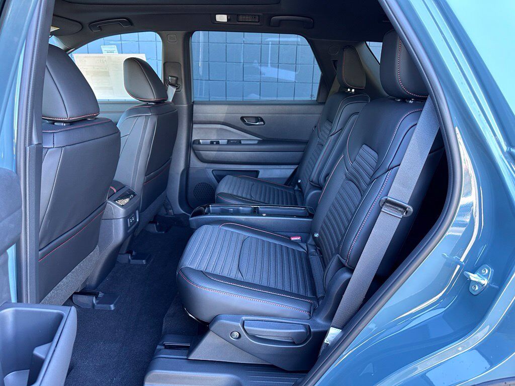 2026 Nissan Pathfinder Rock Creek W/ Captains Chairs Pkg San Clemente CA