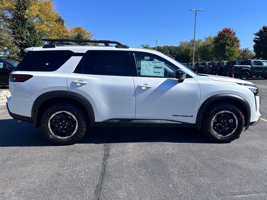 2026 Nissan Pathfinder Rock Creek W/ Captains Chairs Pkg San Clemente CA