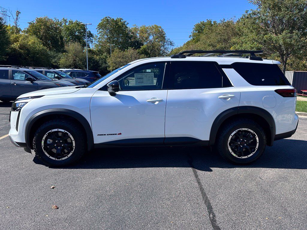 2026 Nissan Pathfinder Rock Creek W/ Captains Chairs Pkg San Clemente CA