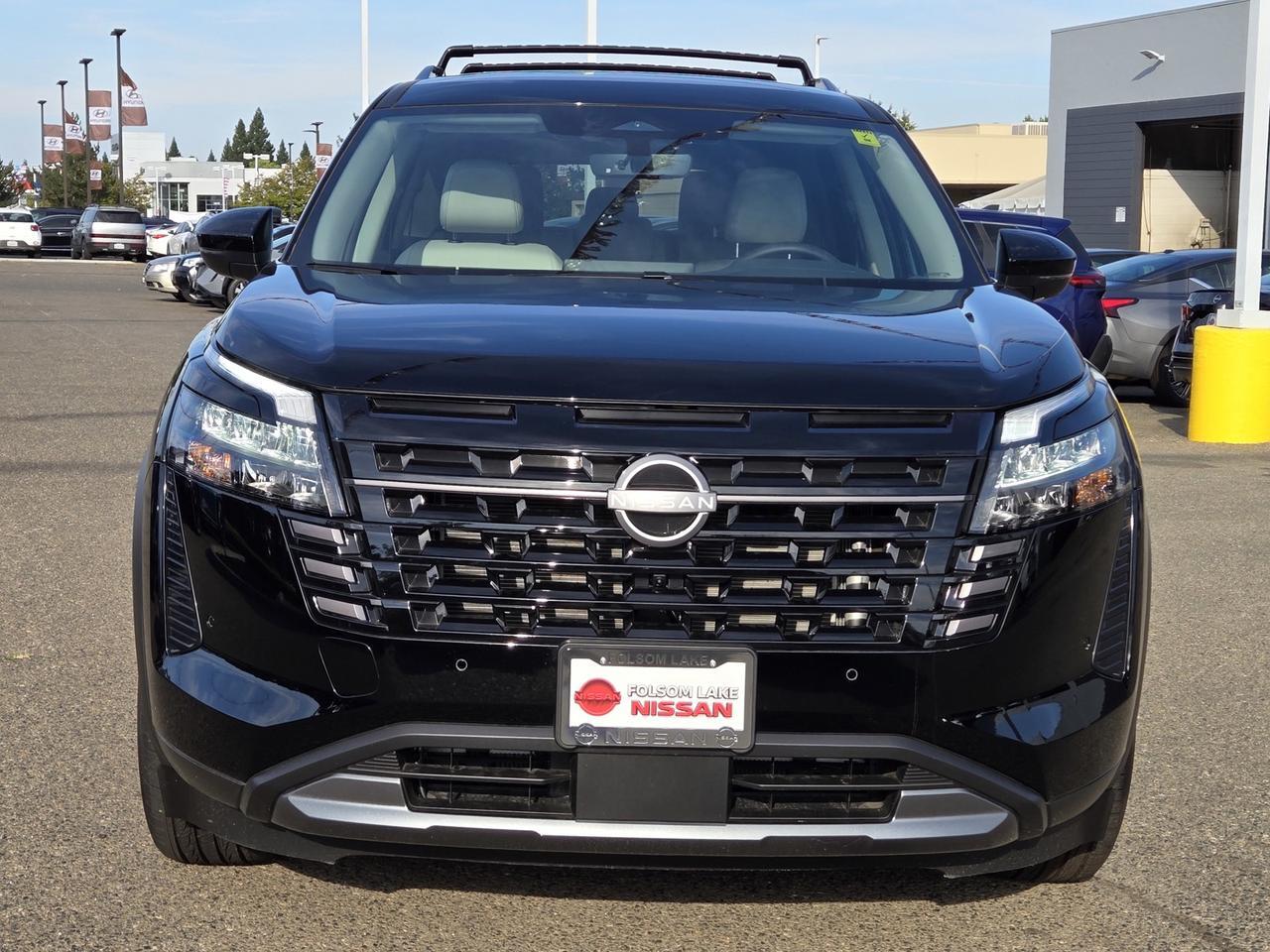 2026 Nissan Pathfinder SL 2026 Nissan Pathfinder SL