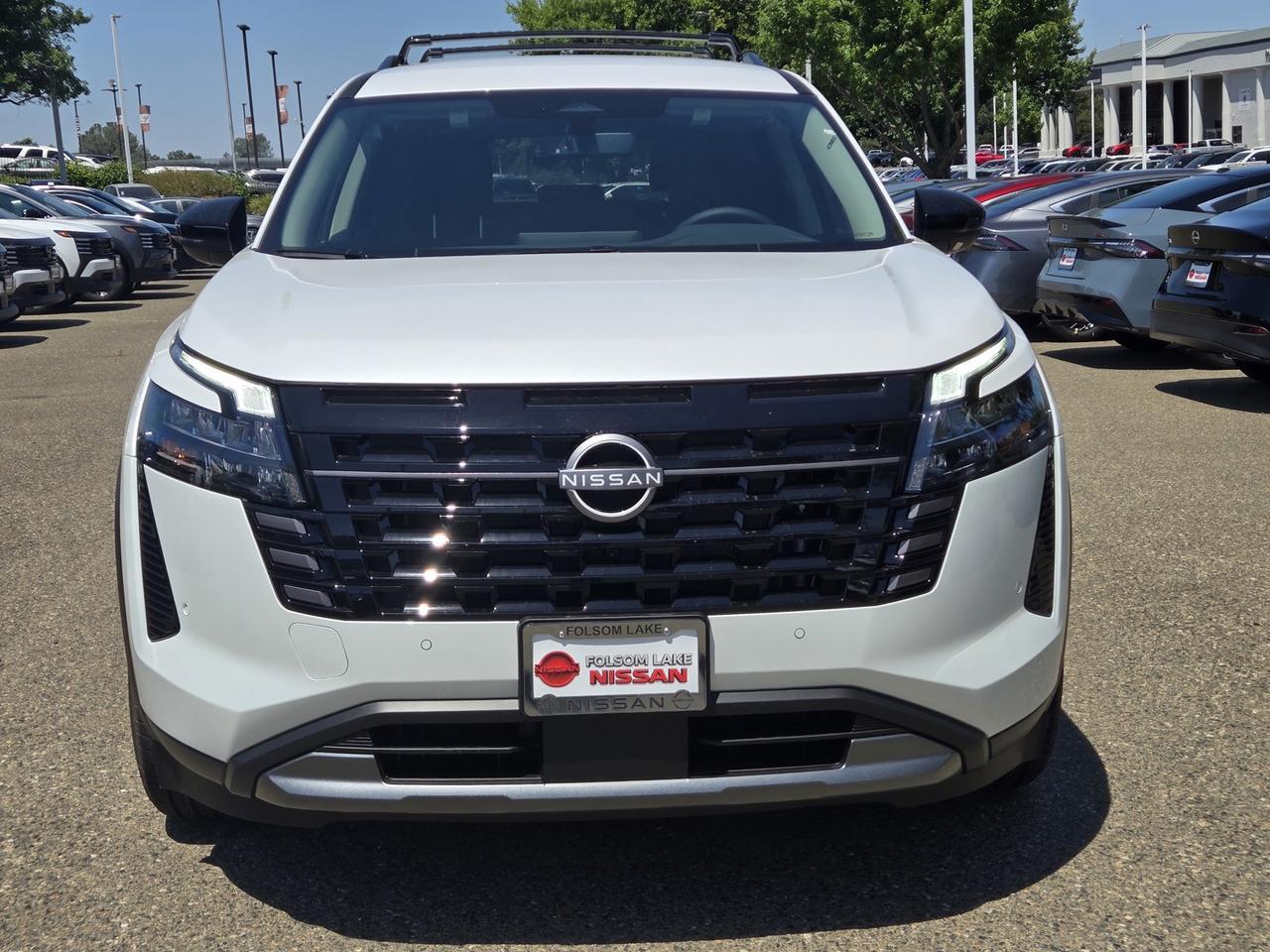 2026 Nissan Pathfinder SL 2026 Nissan Pathfinder SL