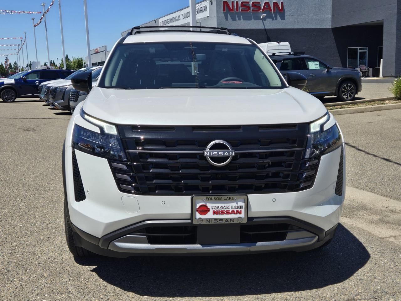 2026 Nissan Pathfinder SL 2026 Nissan Pathfinder SL