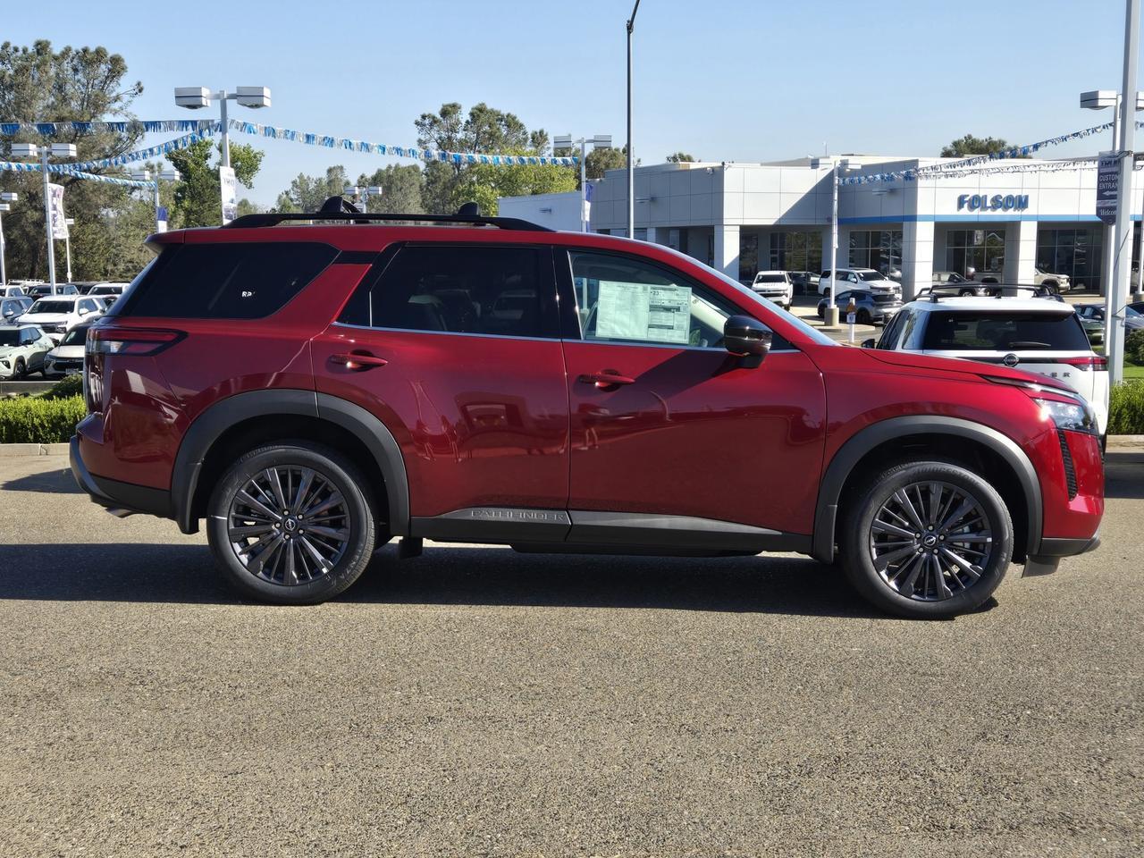 2026 Nissan Pathfinder SL 2026 Nissan Pathfinder SL