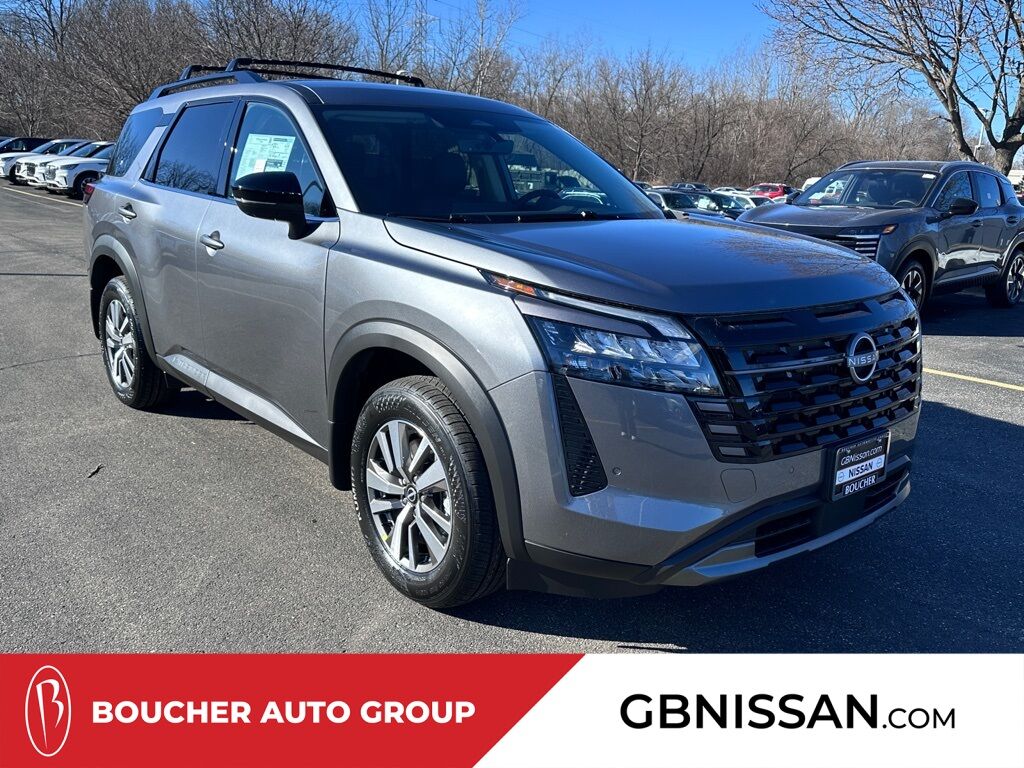 2026 Nissan Pathfinder SL