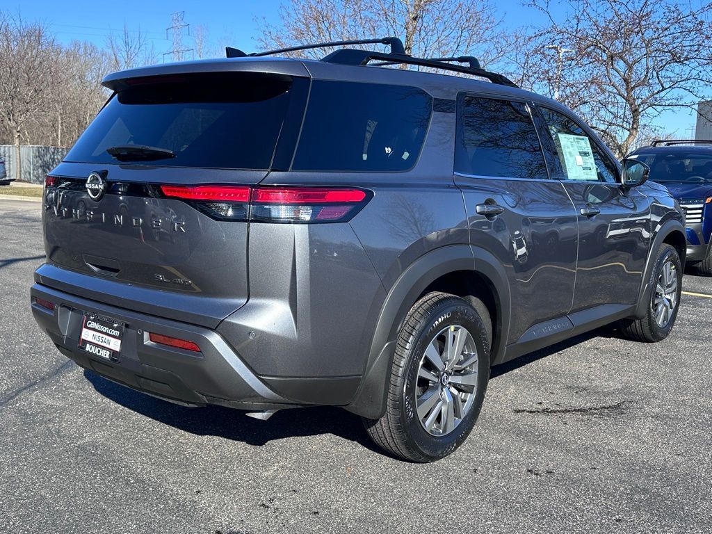 2026 Nissan Pathfinder SL