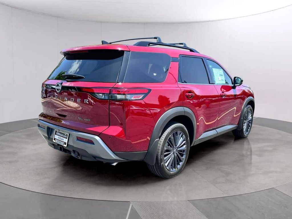 2026 Nissan Pathfinder SL