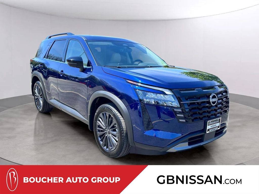 2026 Nissan Pathfinder SL
