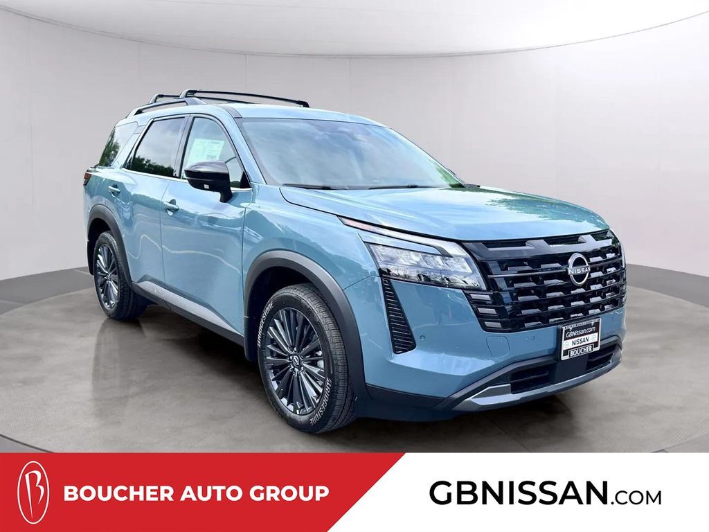 2026 Nissan Pathfinder SL