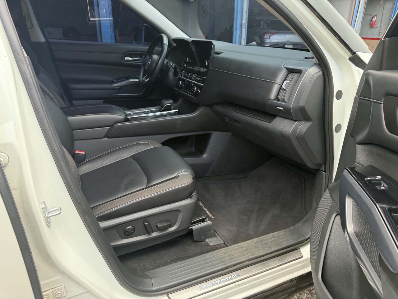 2023 Nissan Pathfinder SL Pago Pago 2023 Nissan Pathfinder SL Pago Pago