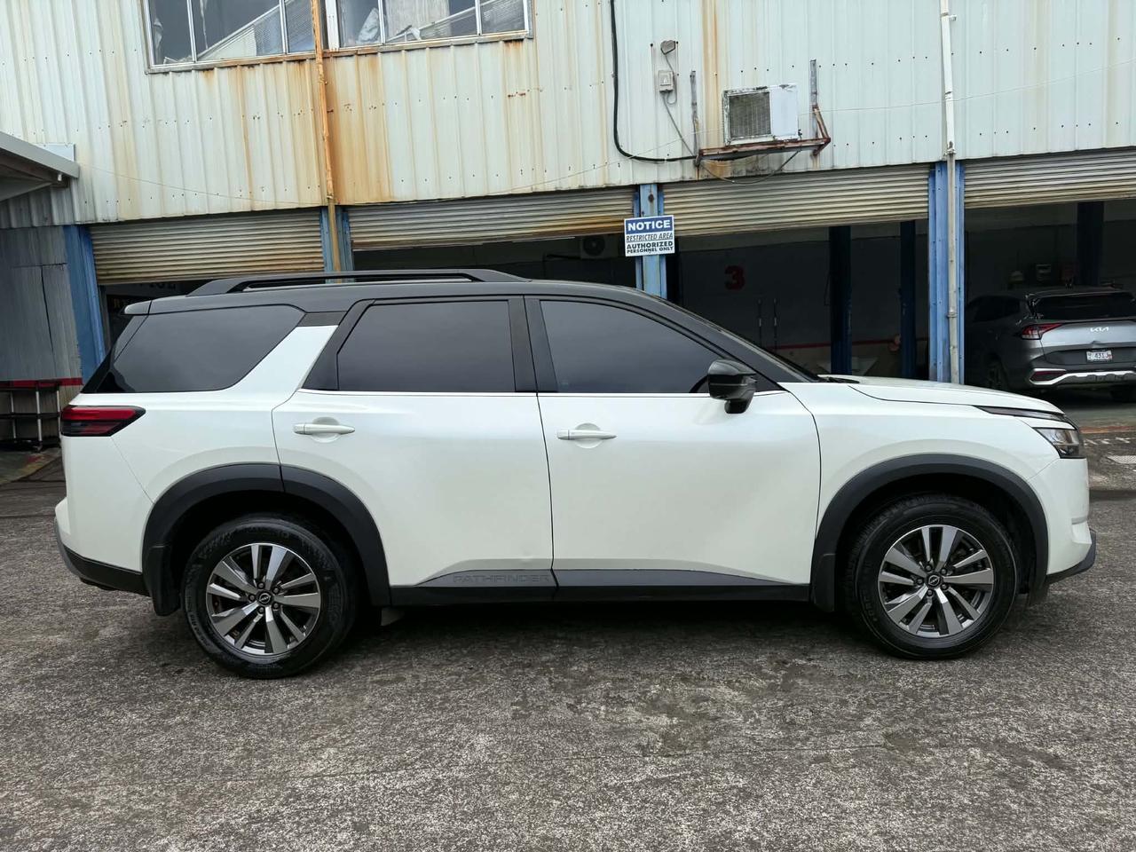 2023 Nissan Pathfinder SL Pago Pago 2023 Nissan Pathfinder SL Pago Pago