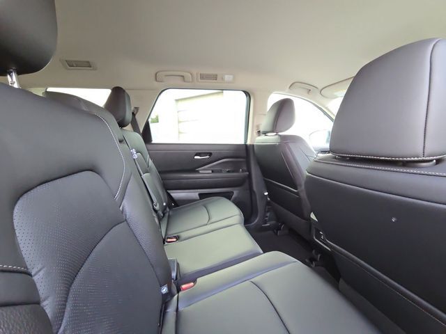 2026 Nissan Pathfinder SL Rockwall TX