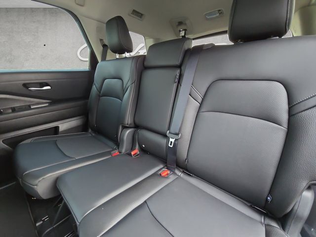 2026 Nissan Pathfinder SL Rockwall TX