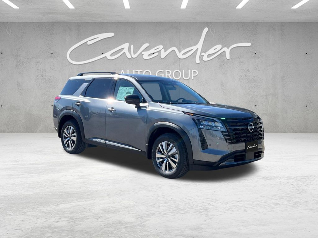 2026 Nissan Pathfinder SL