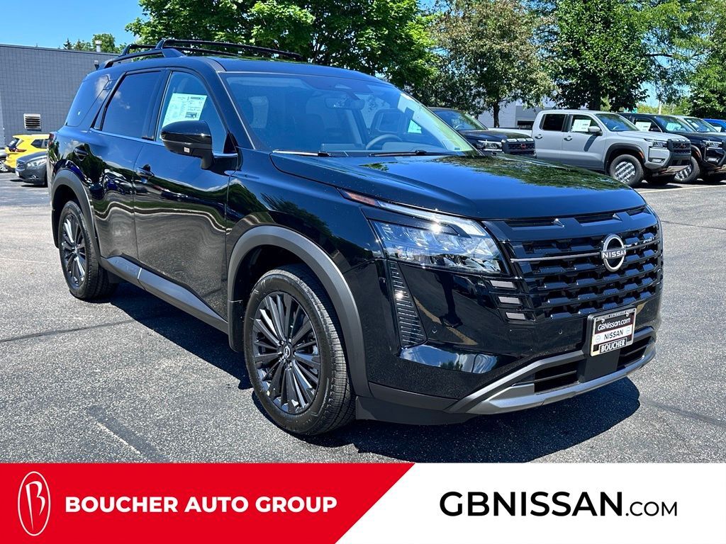 2026 Nissan Pathfinder SL