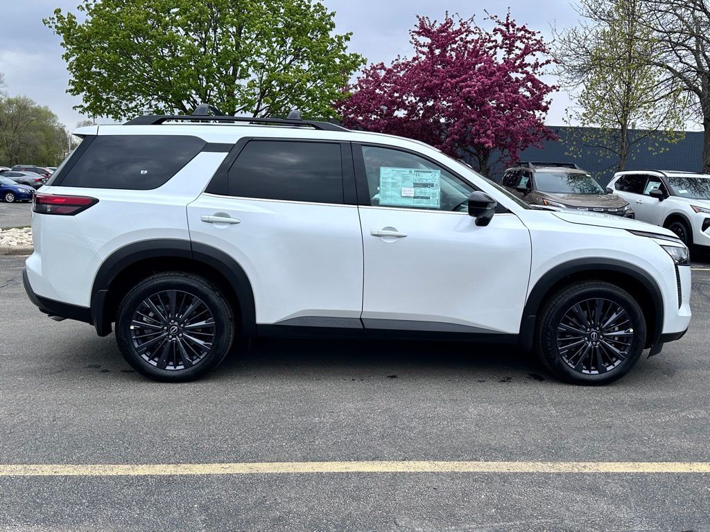 2026 Nissan Pathfinder SL W/ Premium Package