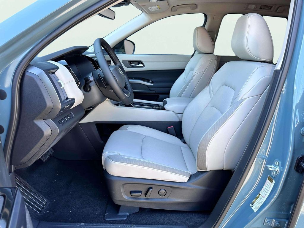2026 Nissan Pathfinder SL W/ Premium Package San Clemente CA