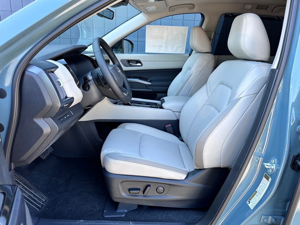 2026 Nissan Pathfinder SL W/ Premium Package San Clemente CA