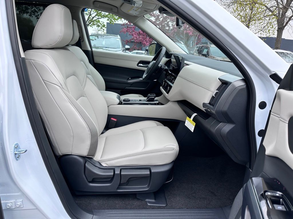 2026 Nissan Pathfinder SL W/ Premium Package San Clemente CA