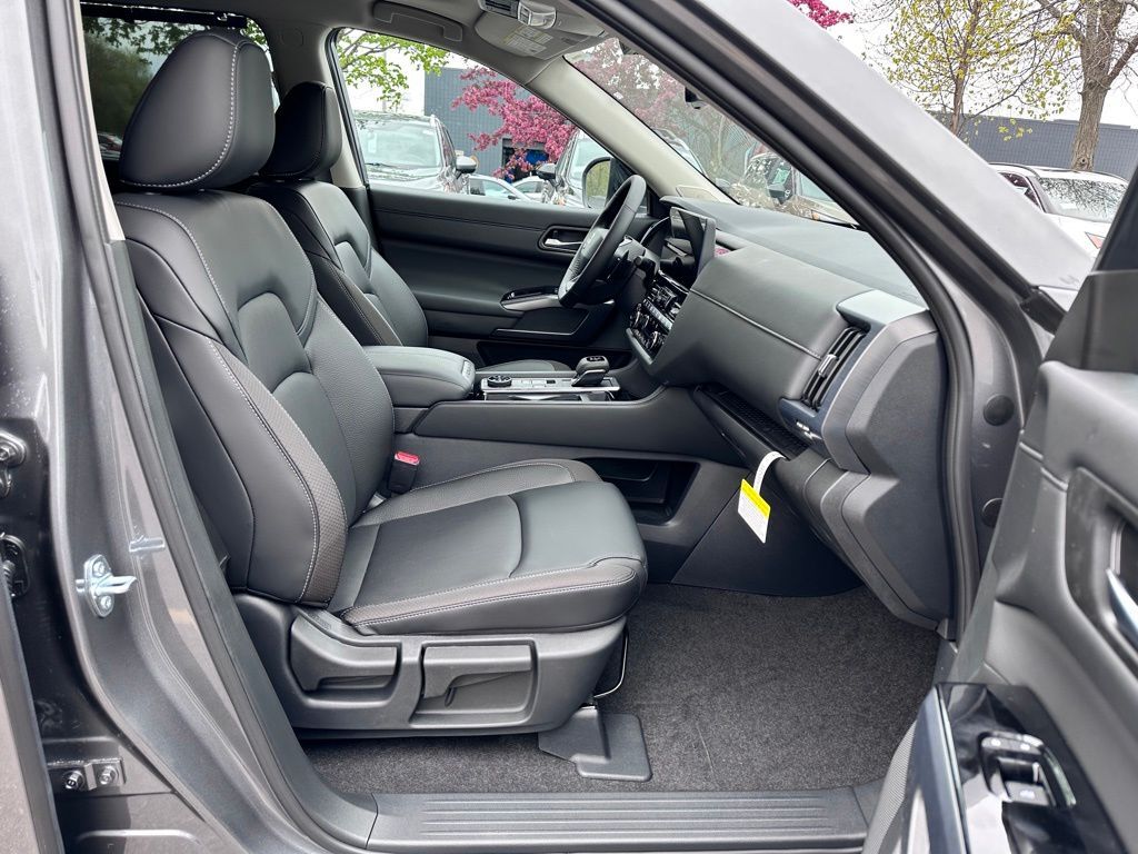 2026 Nissan Pathfinder SL W/ Premium Package San Clemente CA