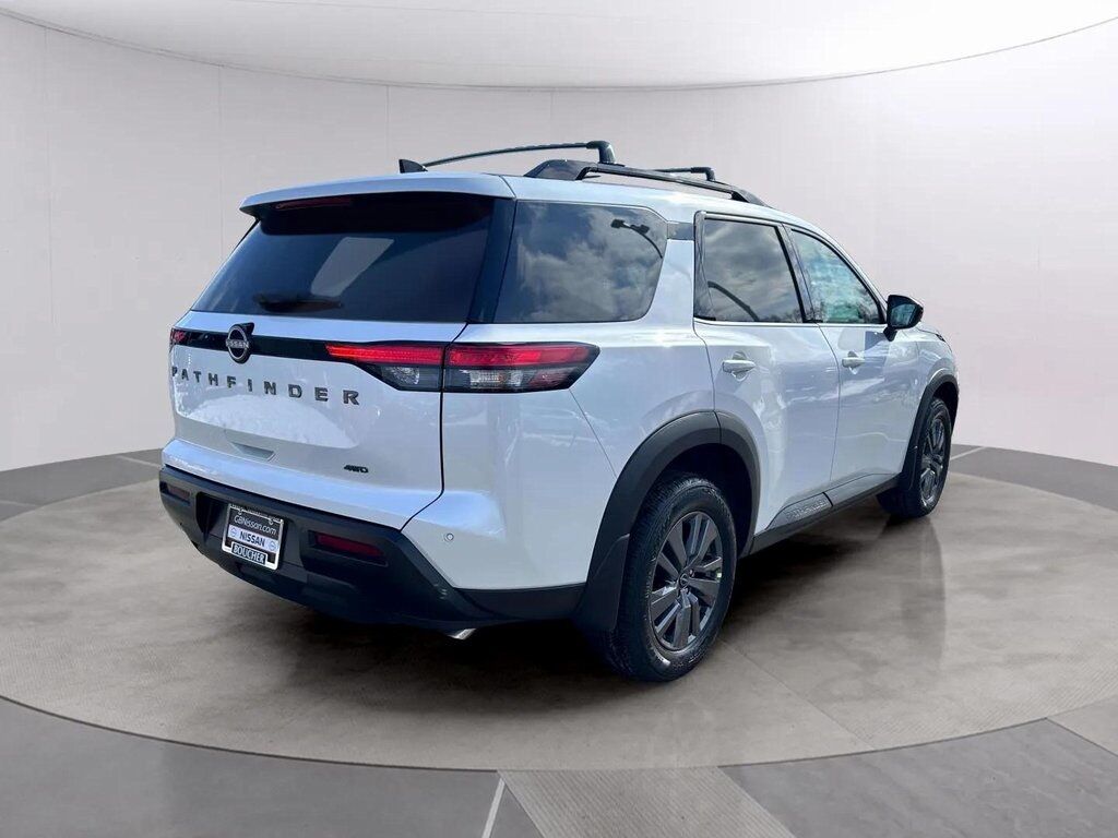 2026 Nissan Pathfinder SV