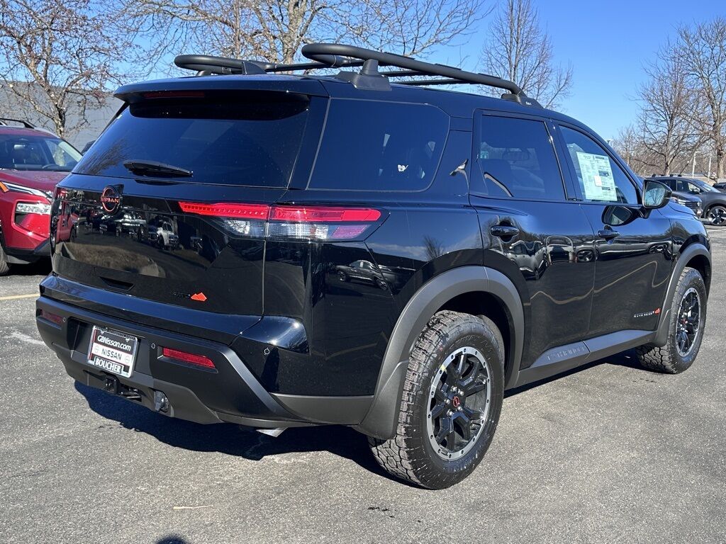 2026 Nissan Pathfinder SV