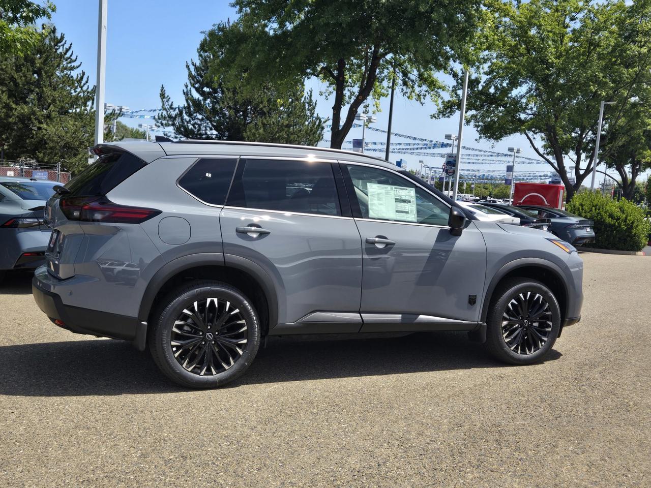 2026 Nissan Rogue Dark Armor 2026 Nissan Rogue Dark Armor