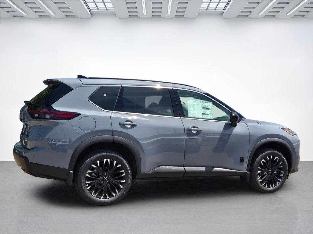 2026 Nissan Rogue Dark Armor 2026 Nissan Rogue Dark Armor