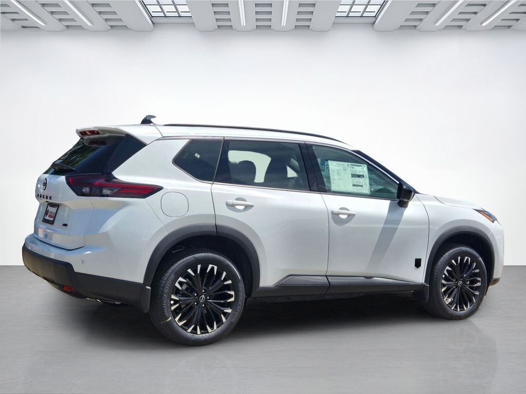 2026 Nissan Rogue Dark Armor 2026 Nissan Rogue Dark Armor