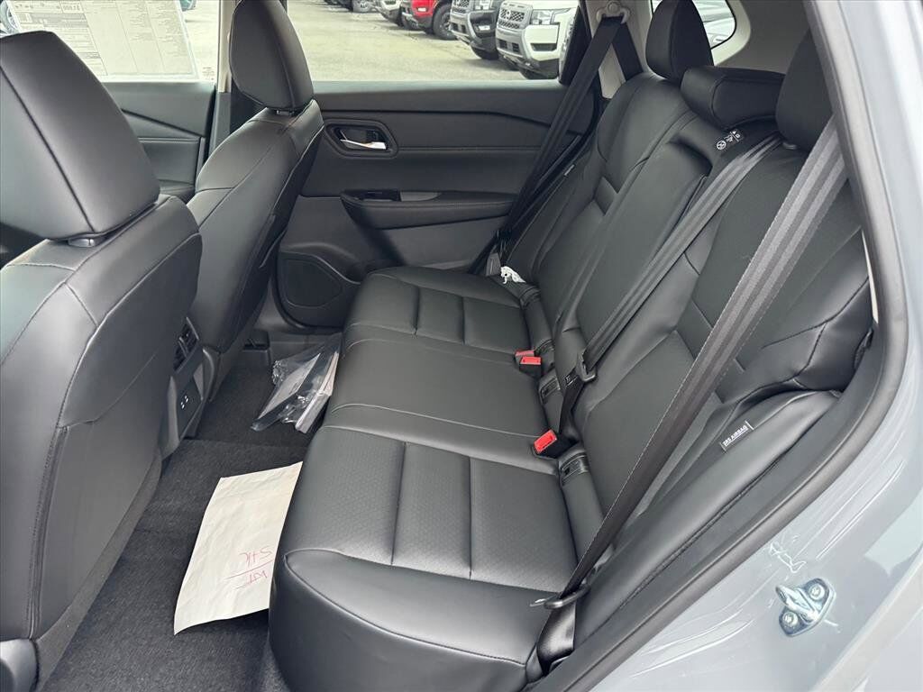 2026 Nissan Rogue Dark Armor Johnson City TN 2026 Nissan Rogue Dark Armor Johnson City TN