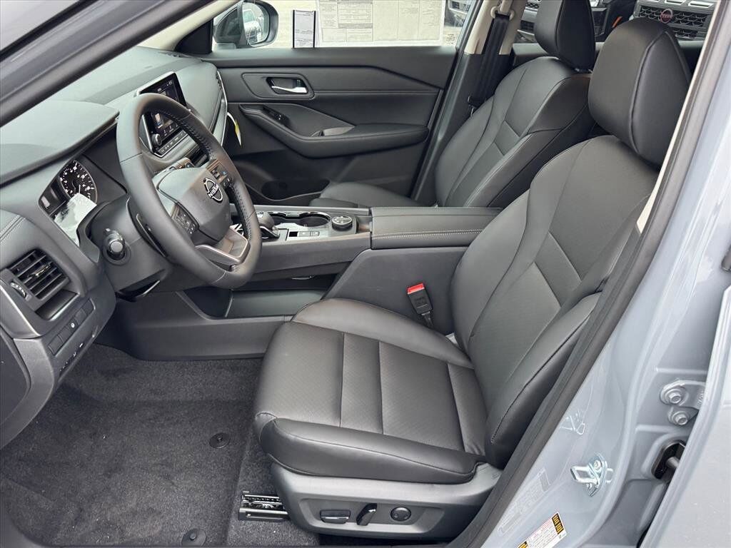 2026 Nissan Rogue Dark Armor Johnson City TN 2026 Nissan Rogue Dark Armor Johnson City TN