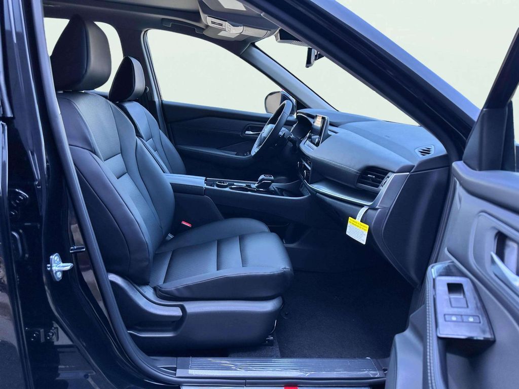 2026 Nissan Rogue Dark Armor San Clemente CA 2026 Nissan Rogue Dark Armor San Clemente CA