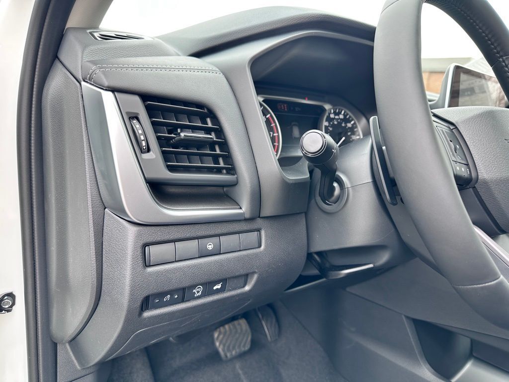 2026 Nissan Rogue Dark Armor San Clemente CA 2026 Nissan Rogue Dark Armor San Clemente CA