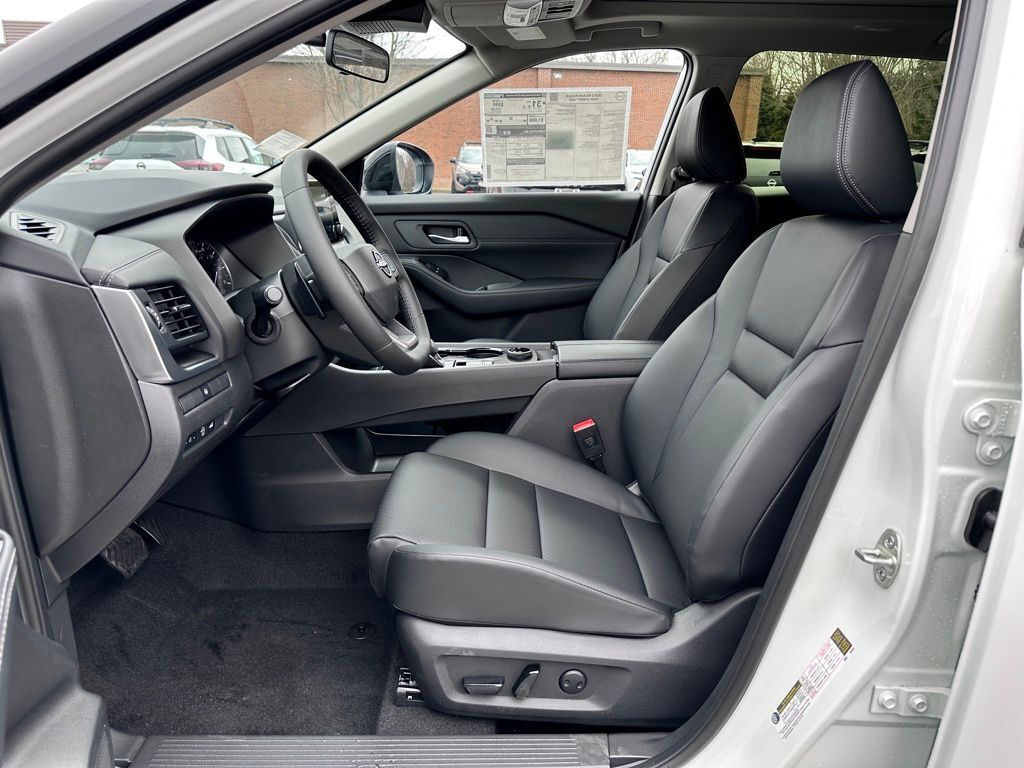 2026 Nissan Rogue Dark Armor San Clemente CA 2026 Nissan Rogue Dark Armor San Clemente CA