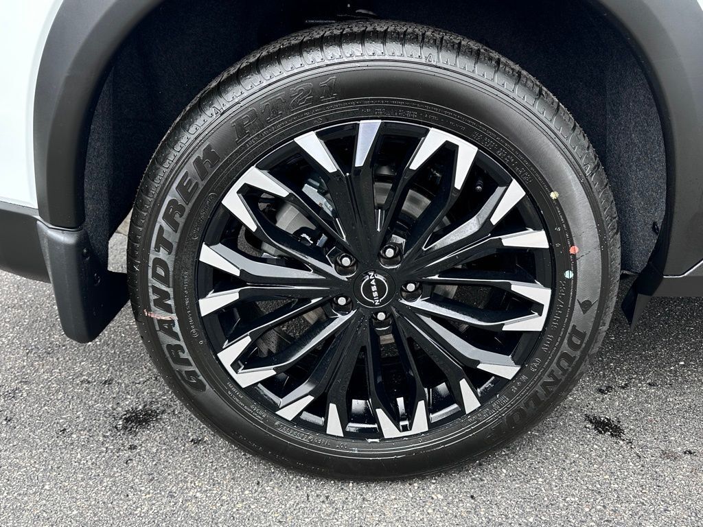 2026 Nissan Rogue Dark Armor San Clemente CA 2026 Nissan Rogue Dark Armor San Clemente CA