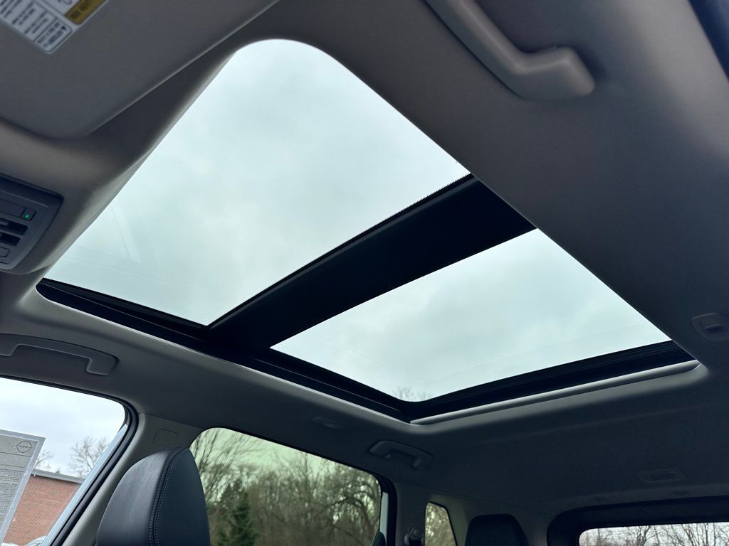 2026 Nissan Rogue Dark Armor San Clemente CA 2026 Nissan Rogue Dark Armor San Clemente CA