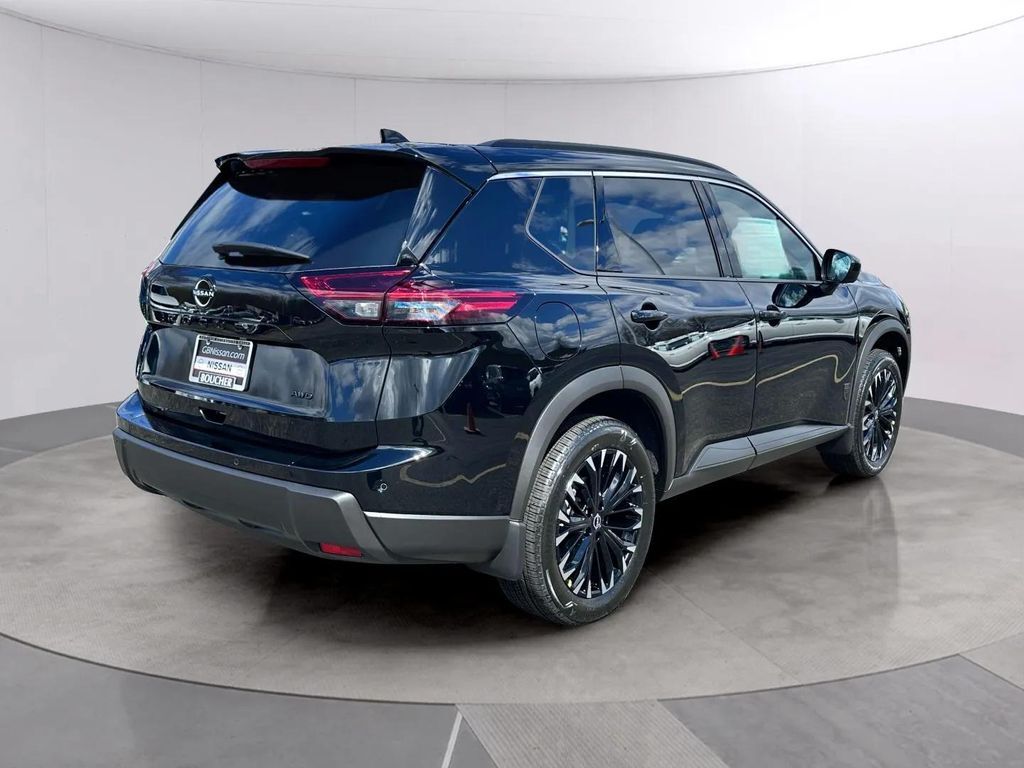2026 Nissan Rogue Dark Armor