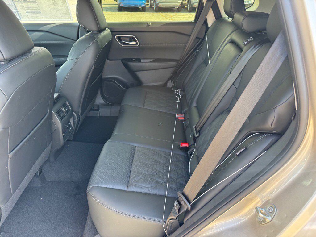 2026 Nissan Rogue Platinum Johnson City TN 2026 Nissan Rogue Platinum Johnson City TN