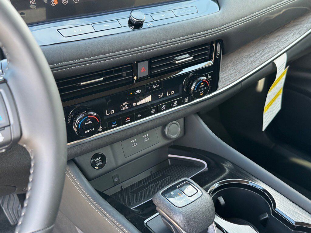 2026 Nissan Rogue Platinum Johnson City TN 2026 Nissan Rogue Platinum Johnson City TN