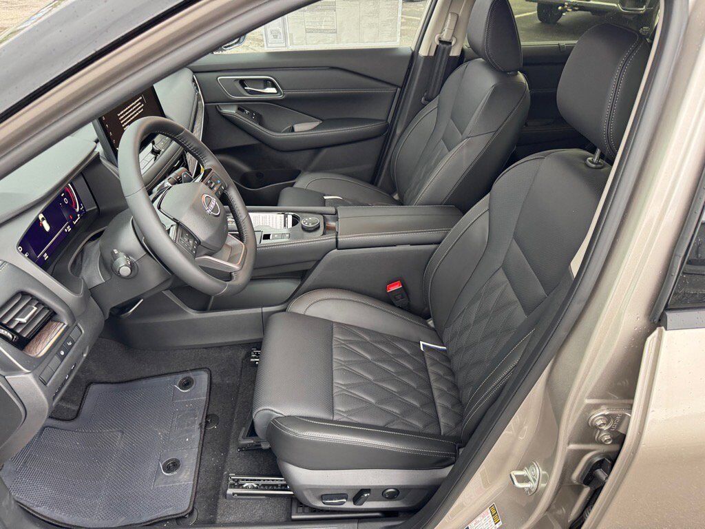 2026 Nissan Rogue Platinum Johnson City TN 2026 Nissan Rogue Platinum Johnson City TN