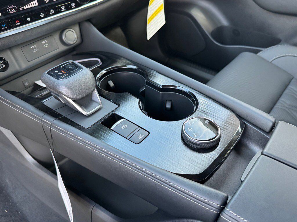 2026 Nissan Rogue Platinum Johnson City TN 2026 Nissan Rogue Platinum Johnson City TN