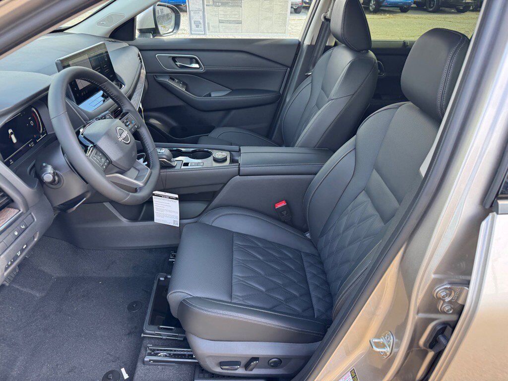 2026 Nissan Rogue Platinum Johnson City TN 2026 Nissan Rogue Platinum Johnson City TN