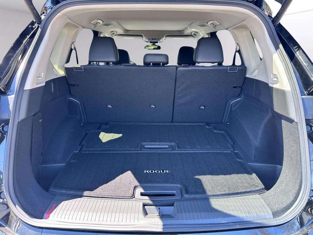2026 Nissan Rogue Platinum San Clemente CA