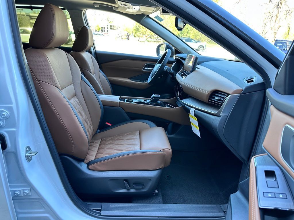 2026 Nissan Rogue Platinum San Clemente CA