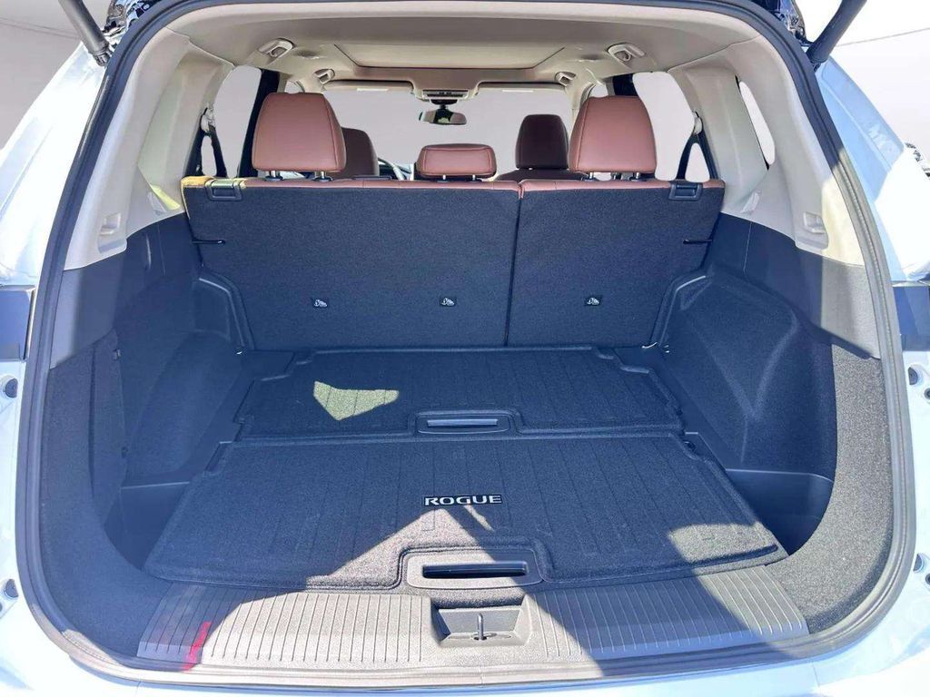 2026 Nissan Rogue Platinum San Clemente CA