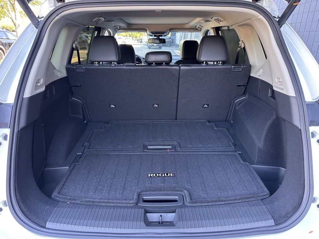 2026 Nissan Rogue Platinum San Clemente CA