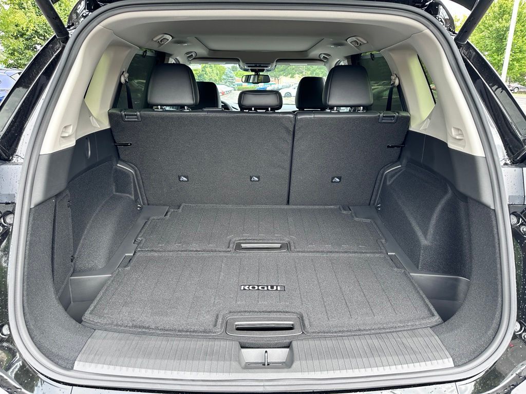2026 Nissan Rogue Platinum San Clemente CA