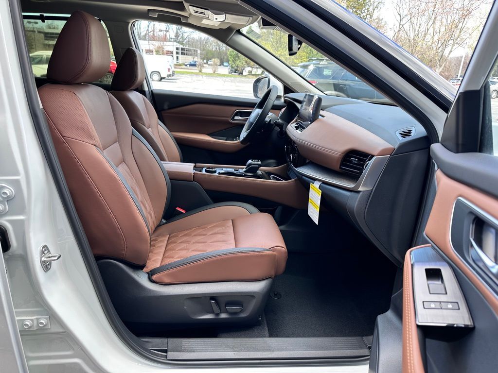 2026 Nissan Rogue Platinum San Clemente CA