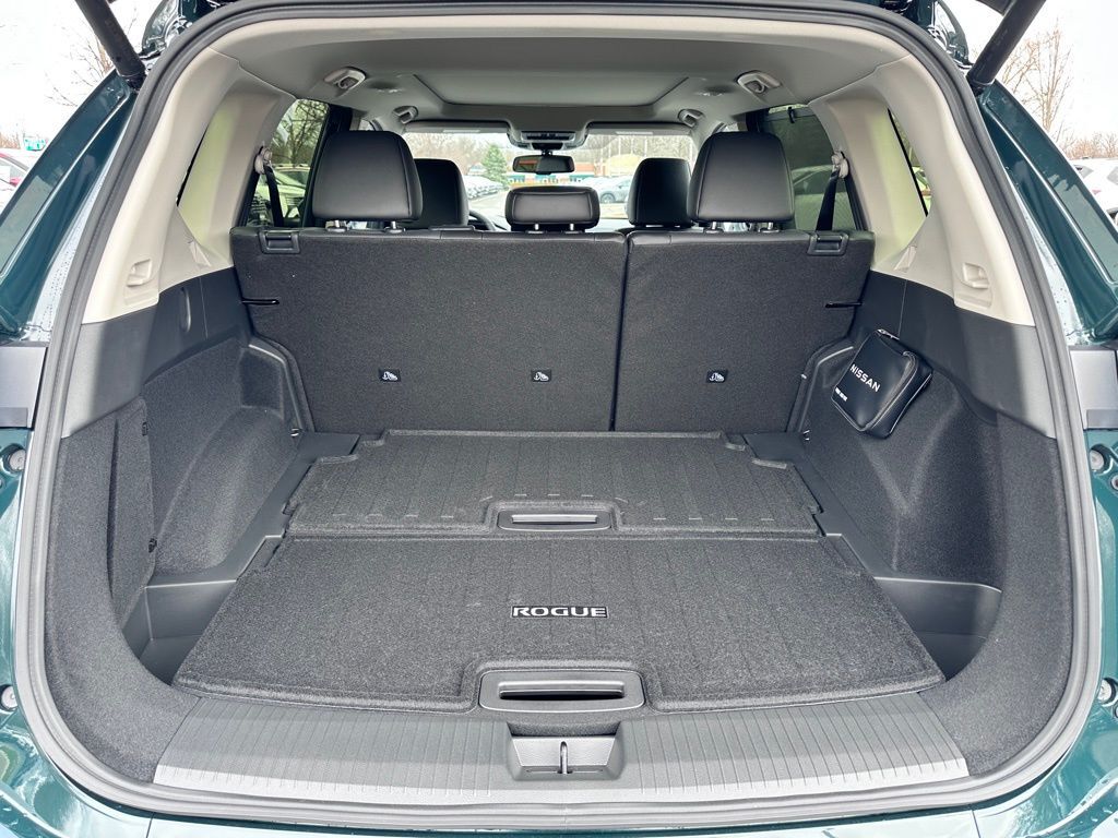 2026 Nissan Rogue Platinum San Clemente CA