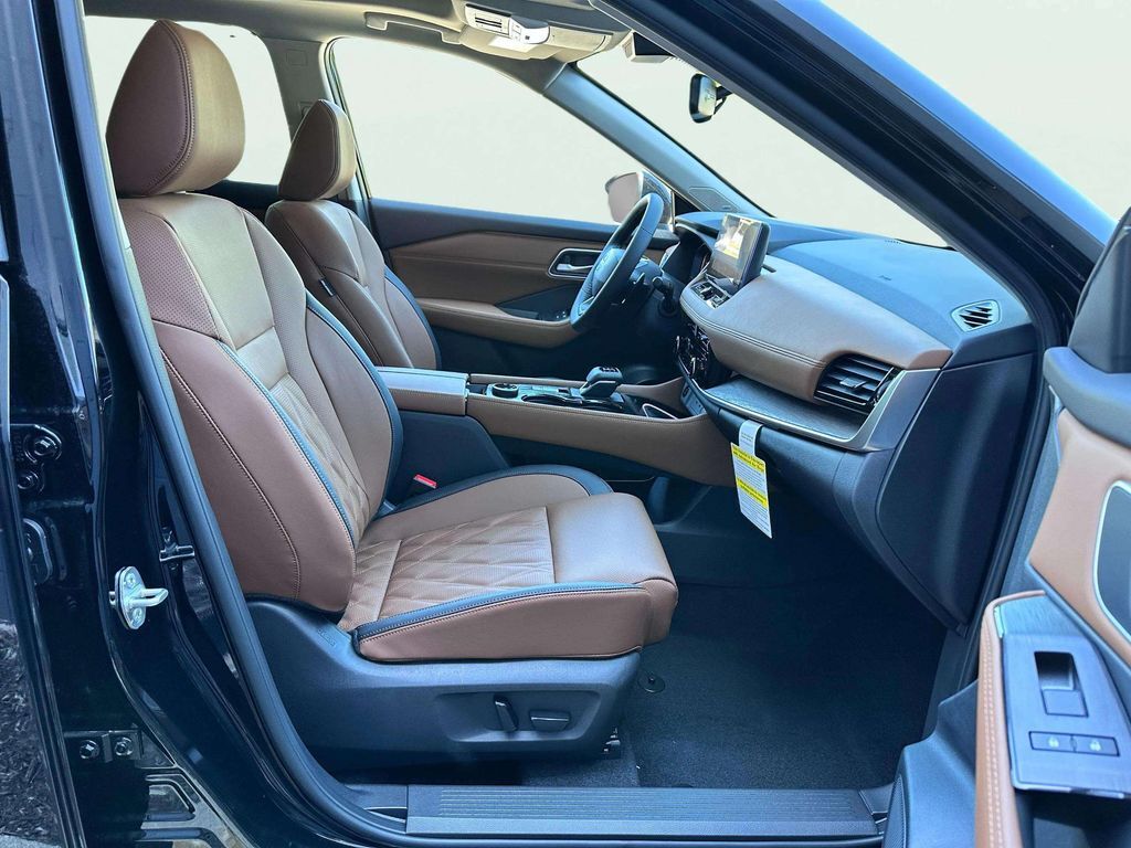 2026 Nissan Rogue Platinum San Clemente CA