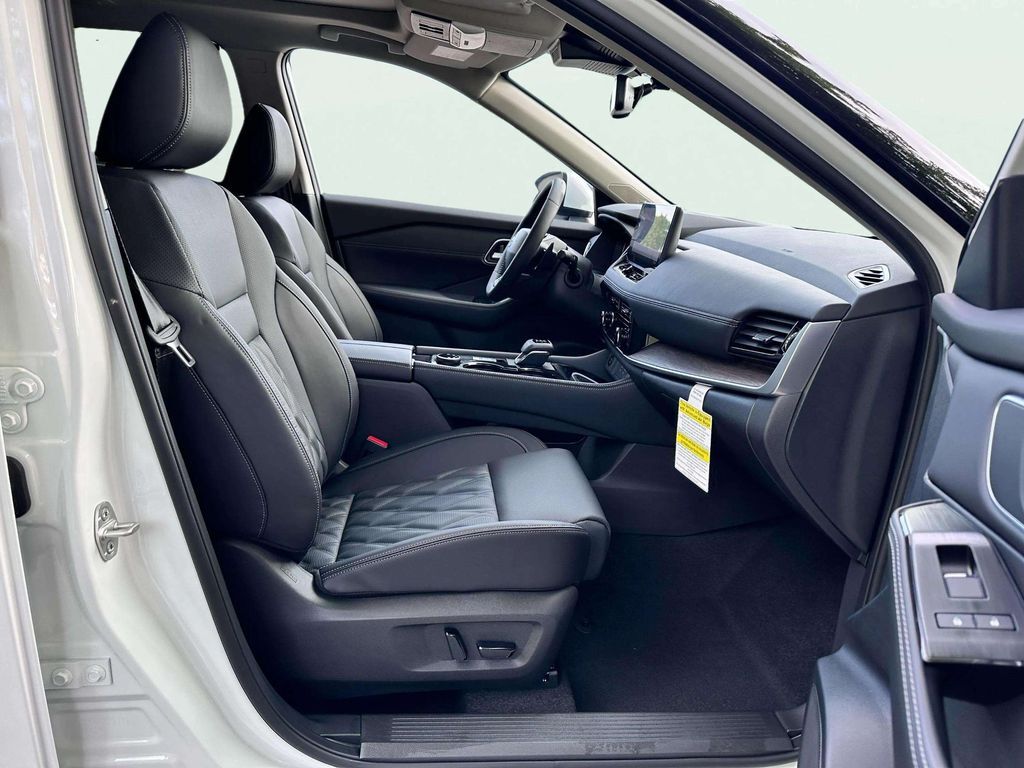 2026 Nissan Rogue Platinum San Clemente CA